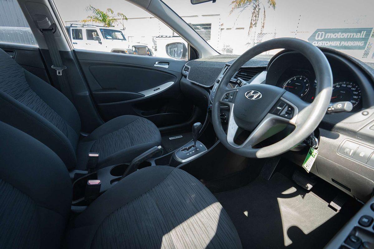 2016 Hyundai Accent Active RB4