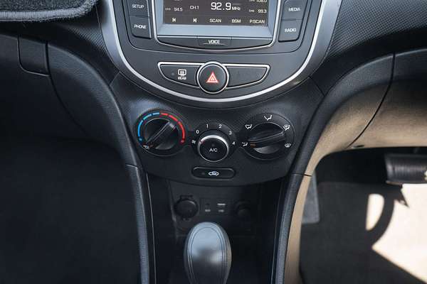 2016 Hyundai Accent Active RB4