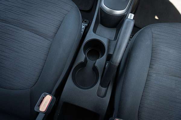 2016 Hyundai Accent Active RB4