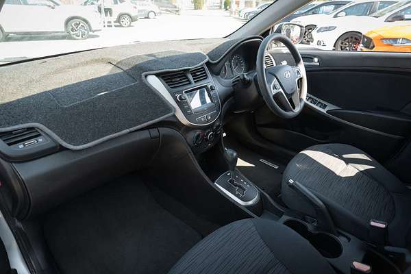 2016 Hyundai Accent Active RB4