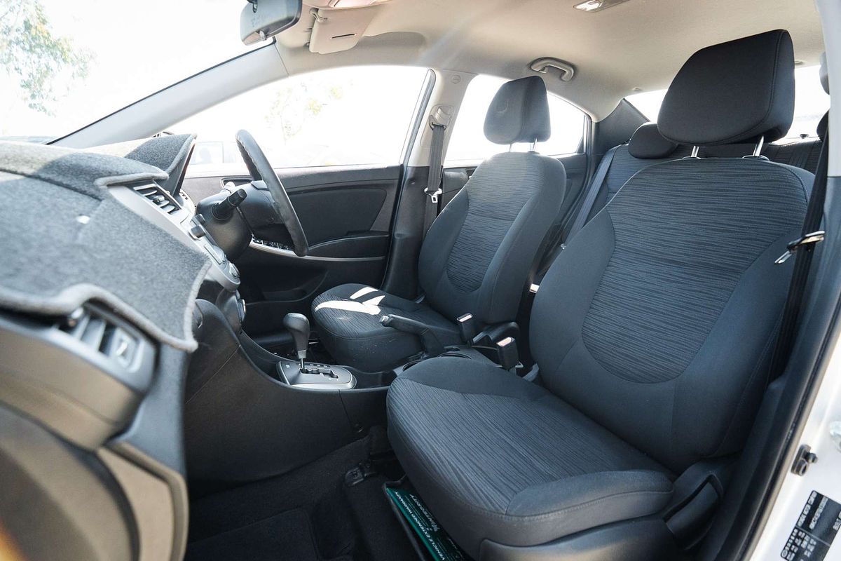 2016 Hyundai Accent Active RB4