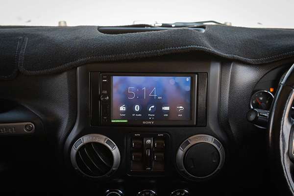 2015 Jeep Wrangler Unlimited Sport JK