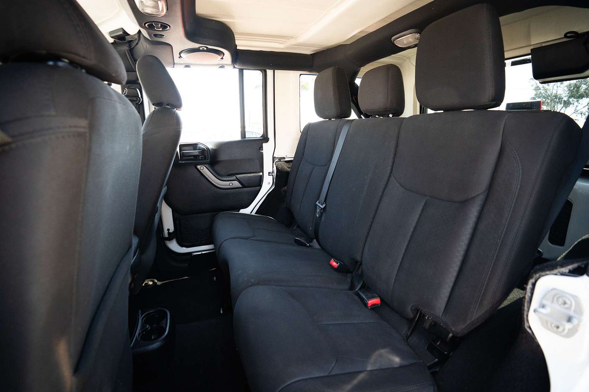 2015 Jeep Wrangler Unlimited Sport JK