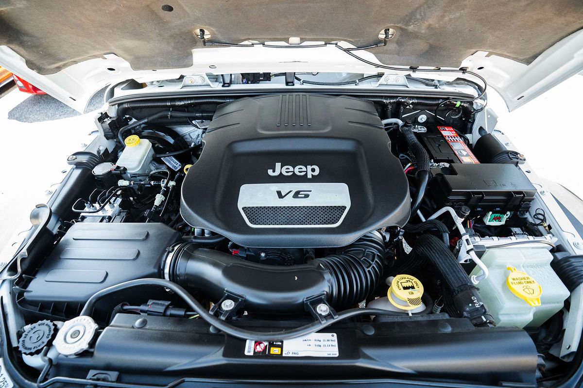 2015 Jeep Wrangler Unlimited Sport JK