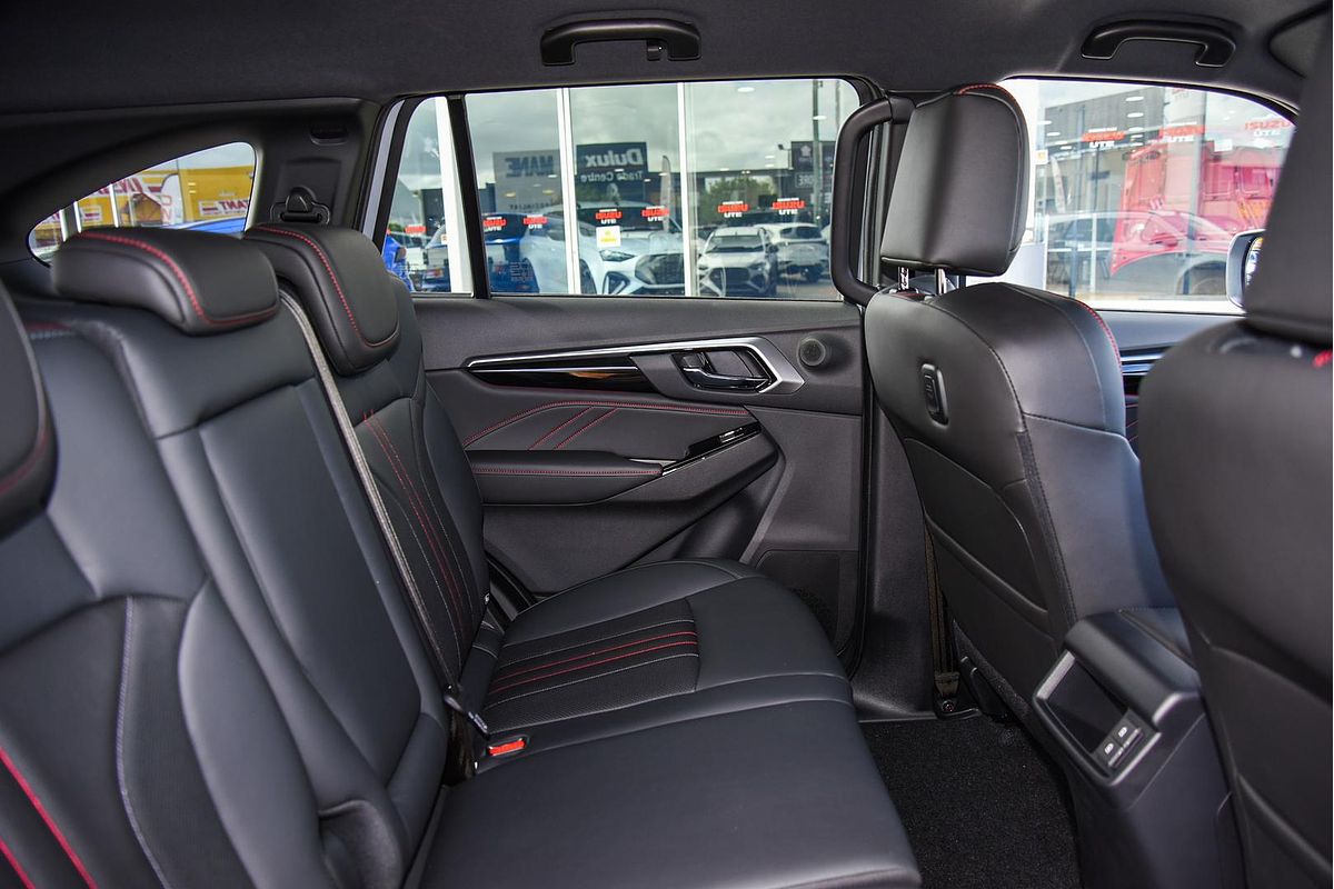 2025 Isuzu MU-X