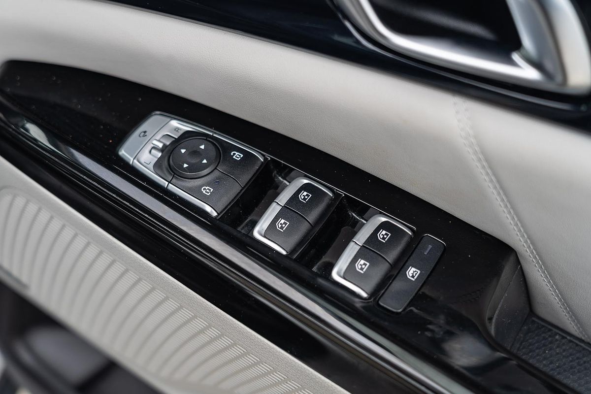 2020 Kia Carnival Platinum KA4