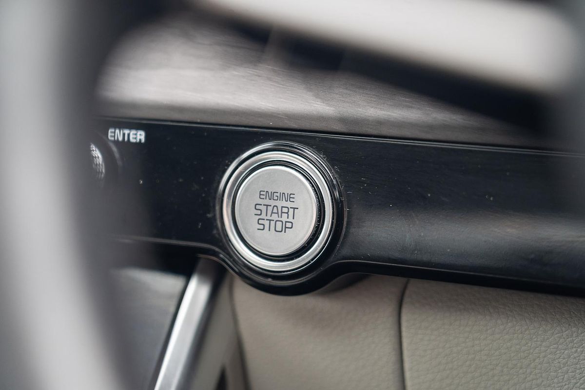 2020 Kia Carnival Platinum KA4