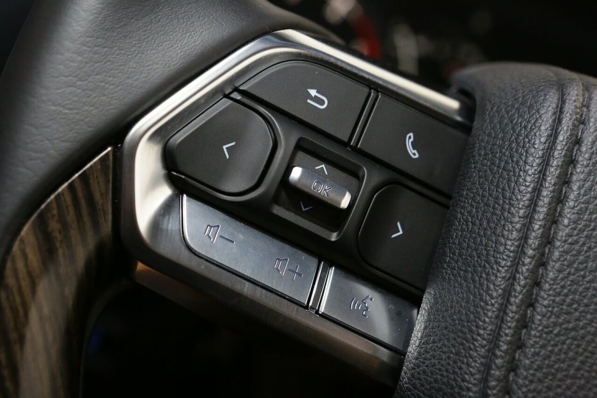 2024 Toyota Landcruiser VX FJA300R