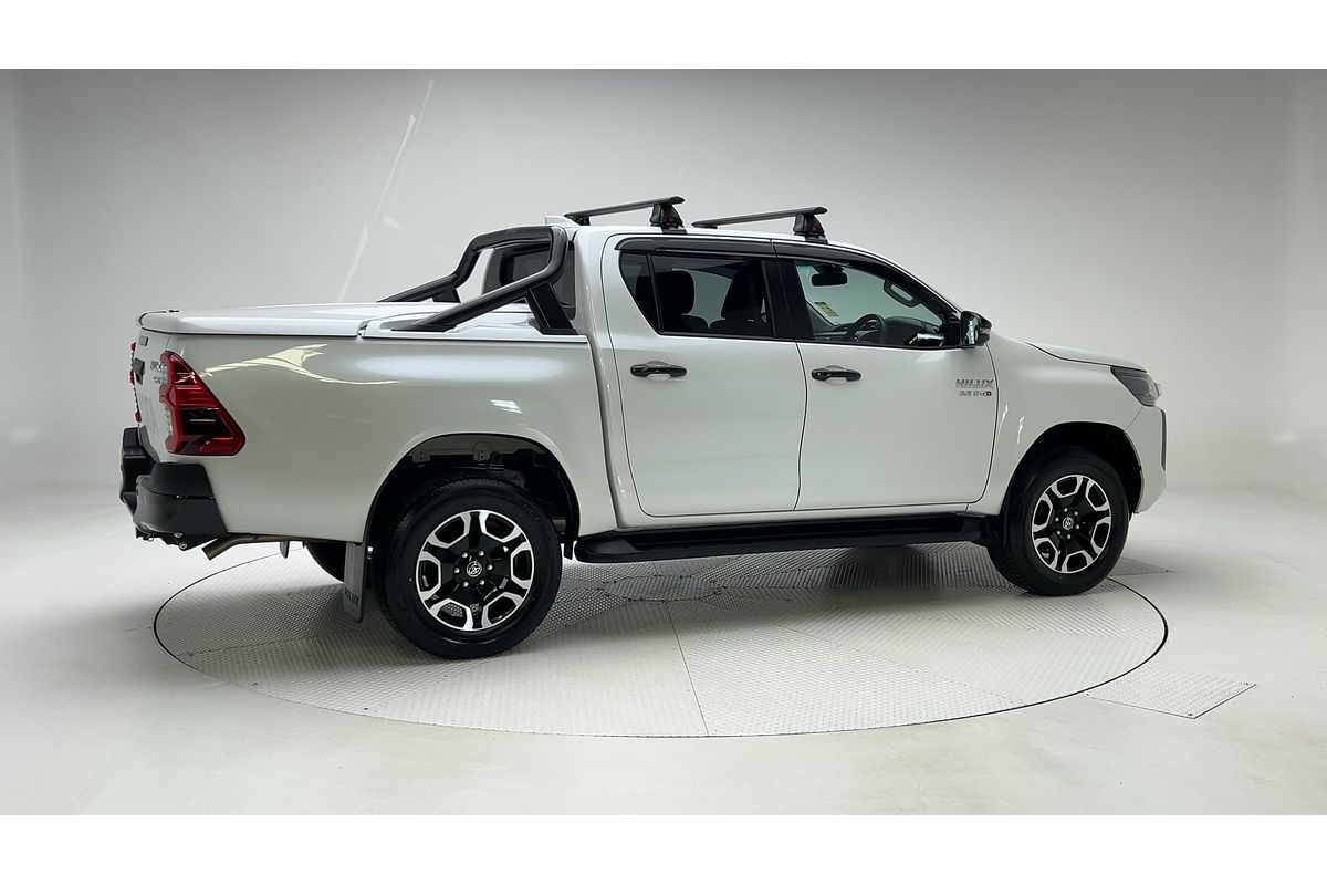 2024 Toyota Hilux SR5 48V GUN126R 4X4