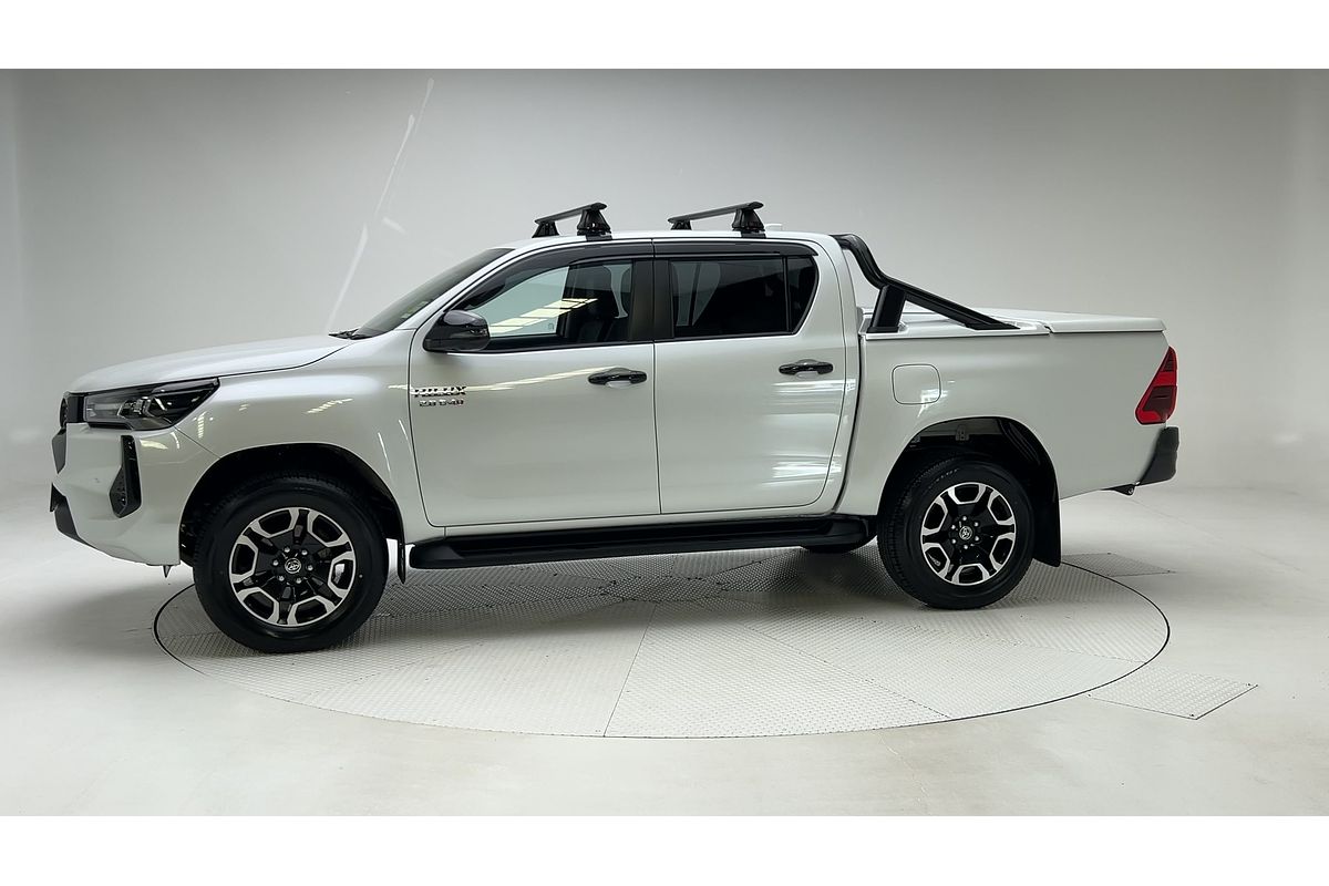 2024 Toyota Hilux SR5 48V GUN126R 4X4