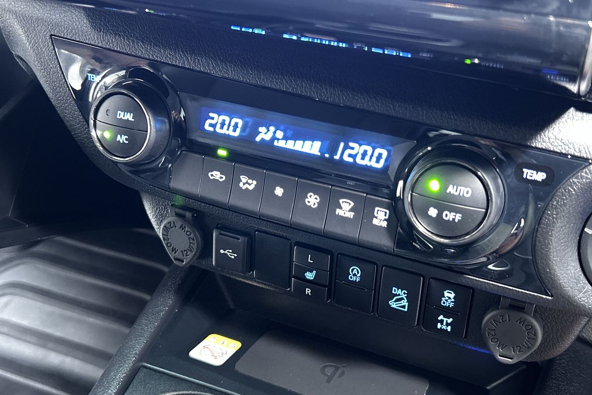 2024 Toyota Hilux SR5 48V GUN126R 4X4