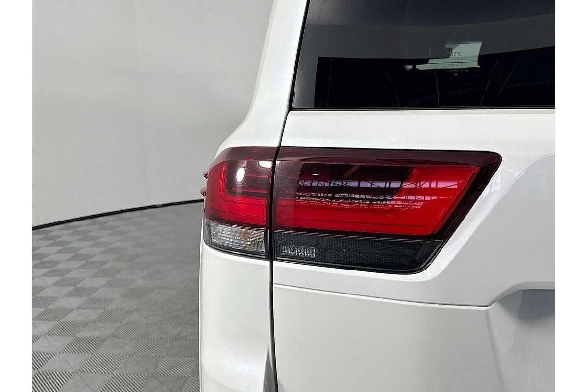 2023 Toyota Landcruiser GXL FJA300R