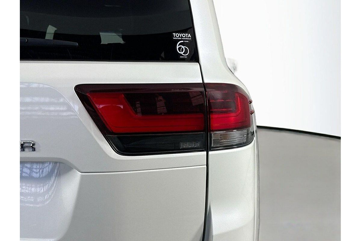 2023 Toyota Landcruiser GXL FJA300R