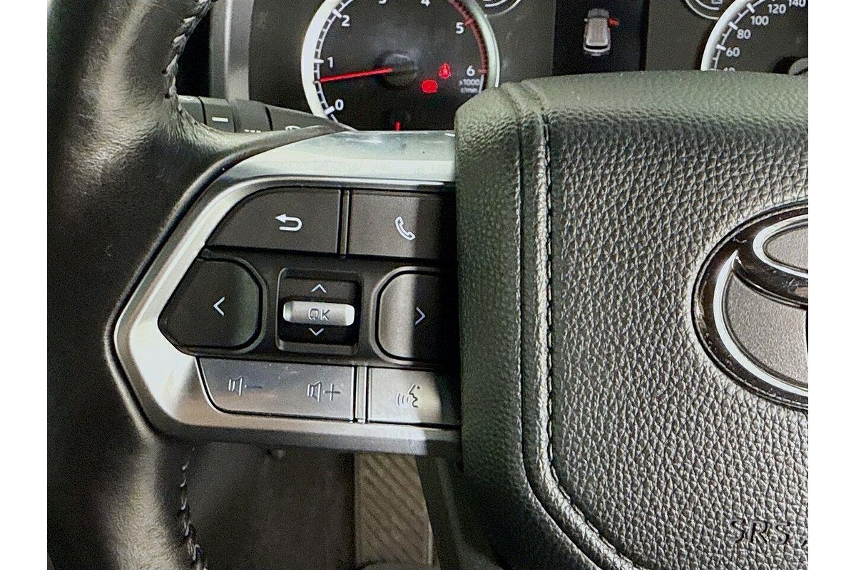 2023 Toyota Landcruiser GXL FJA300R