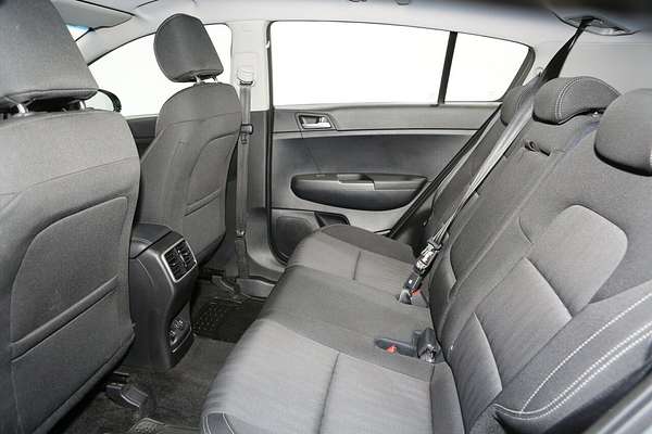 2020 Kia Sportage S QL