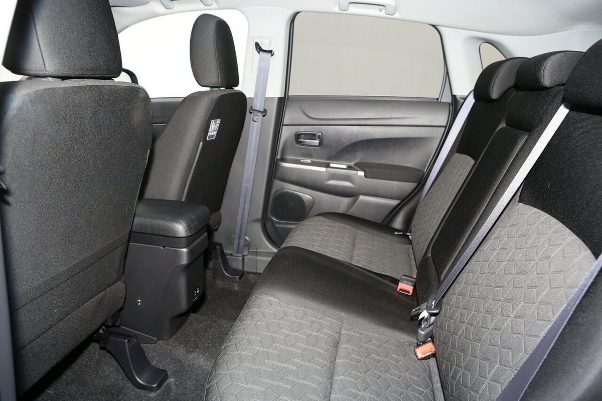 2024 Mitsubishi ASX LS XD