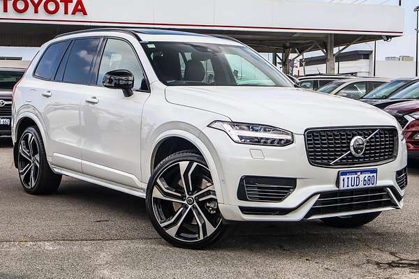 2021 Volvo XC90 Recharge Plug-In Hybrid