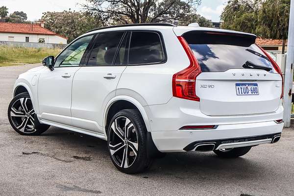 2021 Volvo XC90 Recharge Plug-In Hybrid