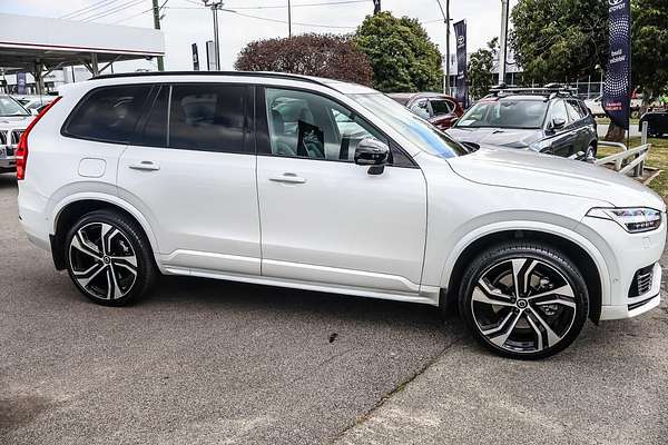 2021 Volvo XC90 Recharge Plug-In Hybrid