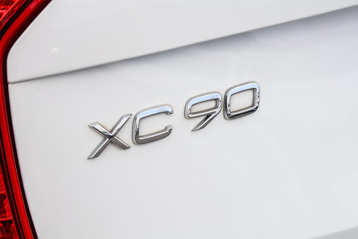 2021 Volvo XC90 Recharge Plug-In Hybrid