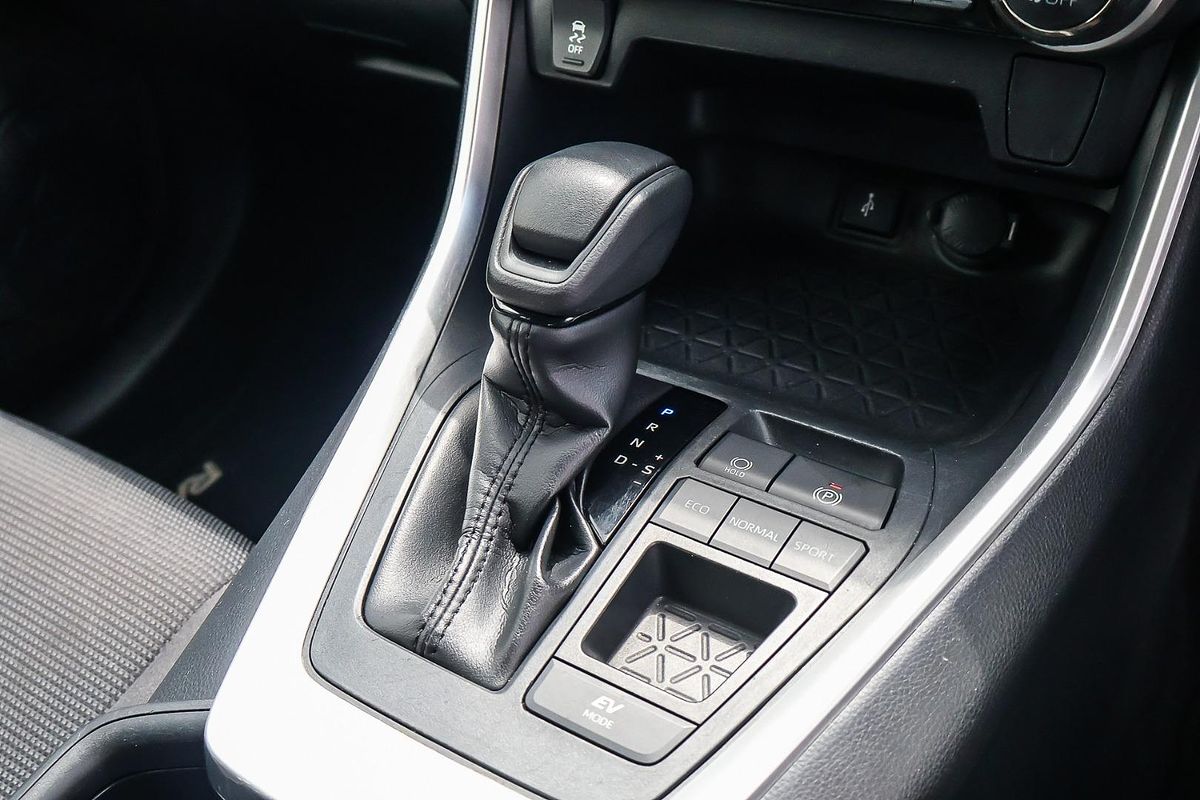 2020 Toyota RAV4 GX AXAH52R