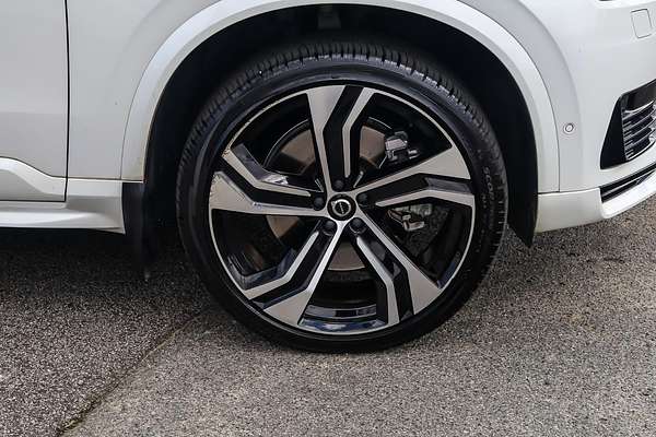 2021 Volvo XC90 Recharge Plug-In Hybrid