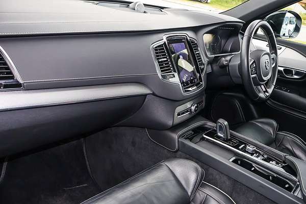 2021 Volvo XC90 Recharge Plug-In Hybrid