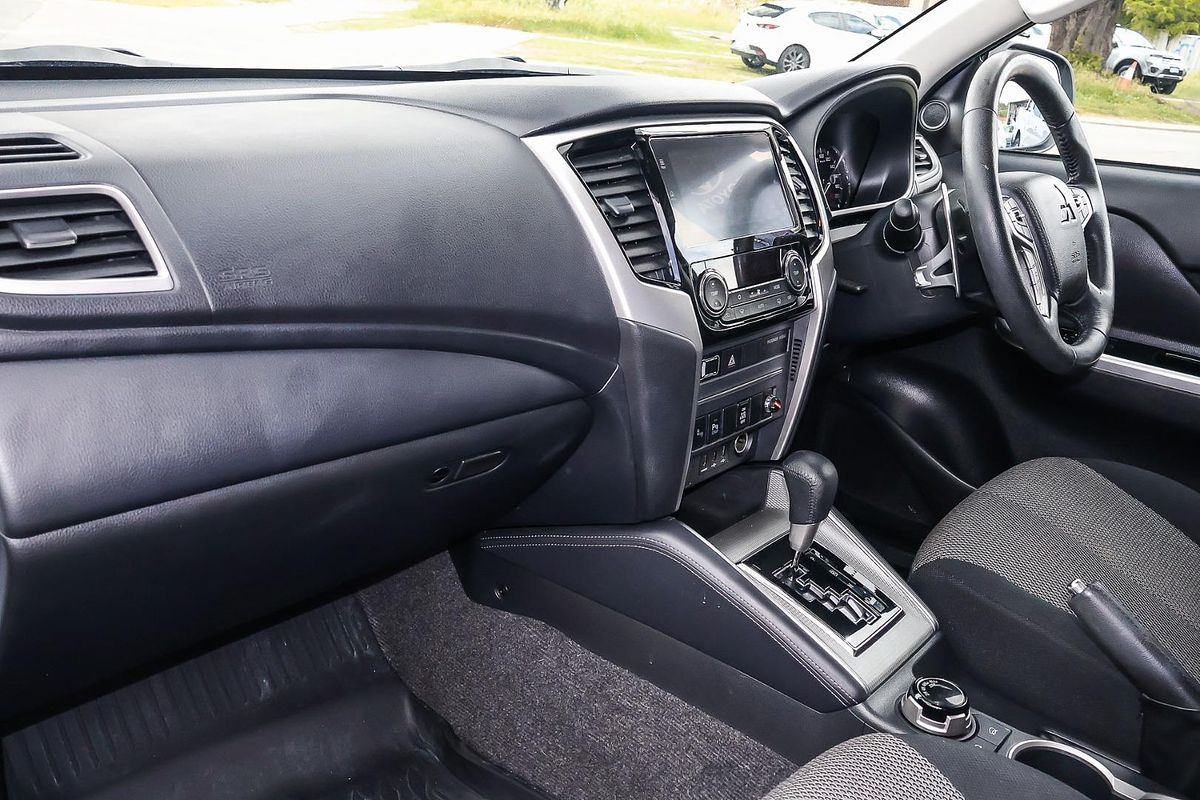 2021 Mitsubishi Triton GLS MR 4X4