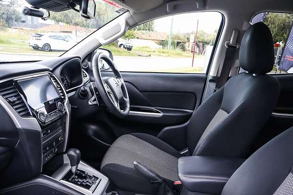 2021 Mitsubishi Triton GLS MR 4X4