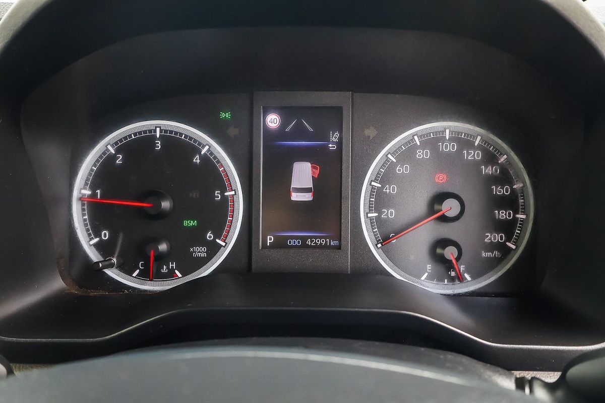 2022 Toyota Hiace Commuter GDH322R ELWB High Roof