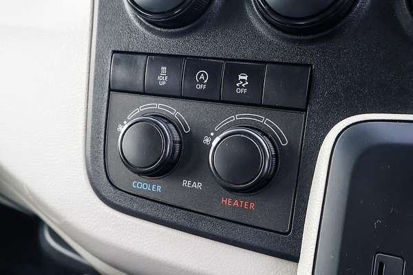 2022 Toyota Hiace Commuter GDH322R ELWB High Roof