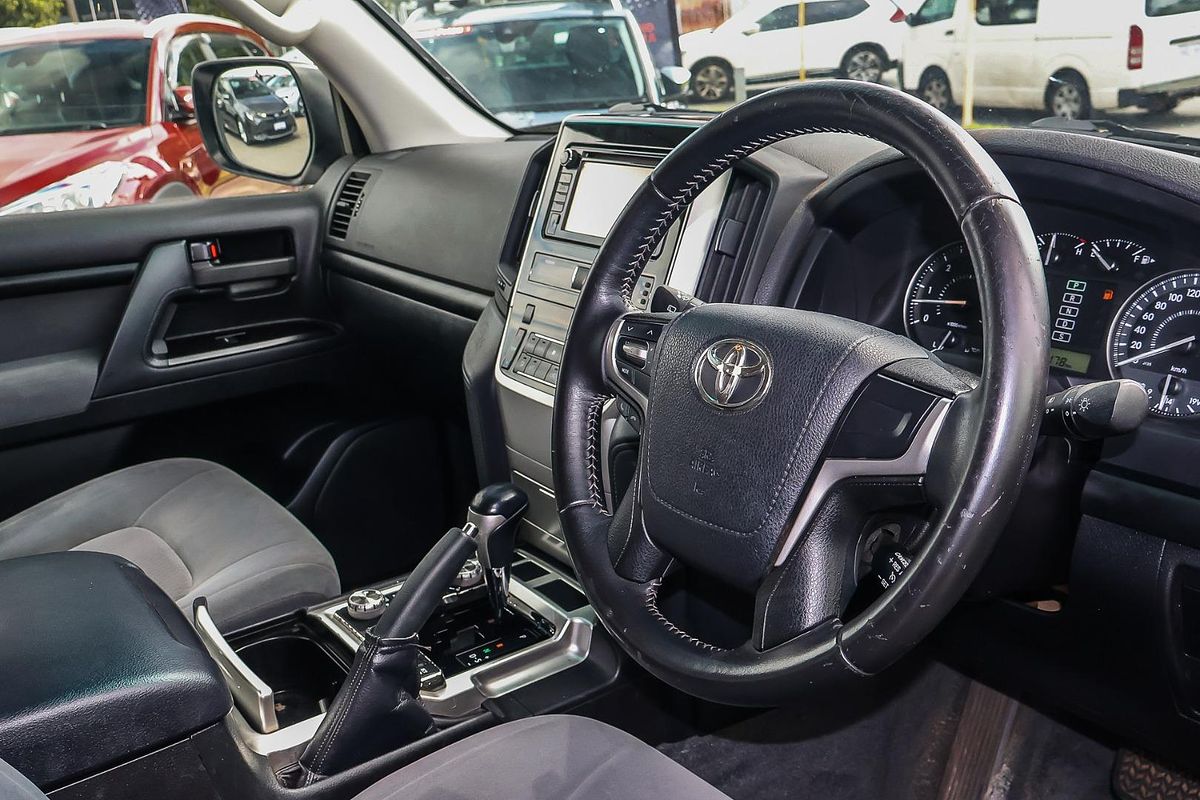 2017 Toyota Landcruiser GXL VDJ200R