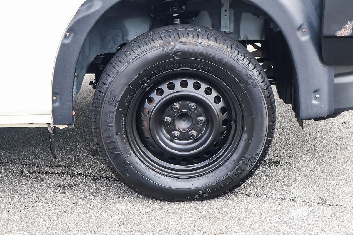 2022 Toyota Hiace Commuter GDH322R ELWB High Roof