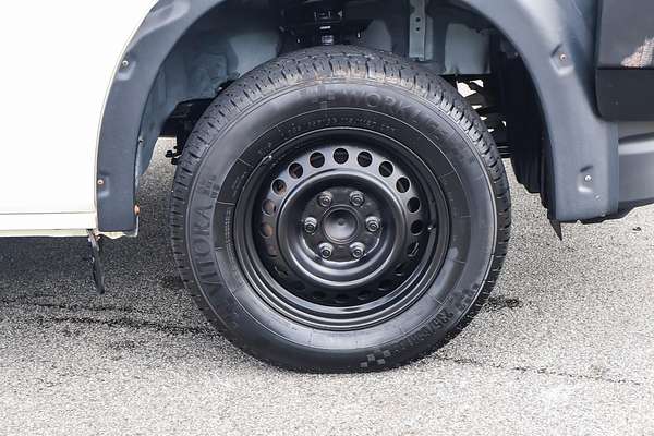 2022 Toyota Hiace Commuter GDH322R ELWB High Roof