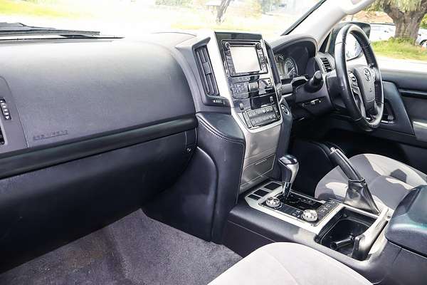 2017 Toyota Landcruiser GXL VDJ200R