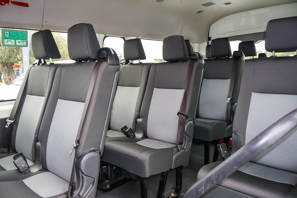 2022 Toyota Hiace Commuter GDH322R ELWB High Roof