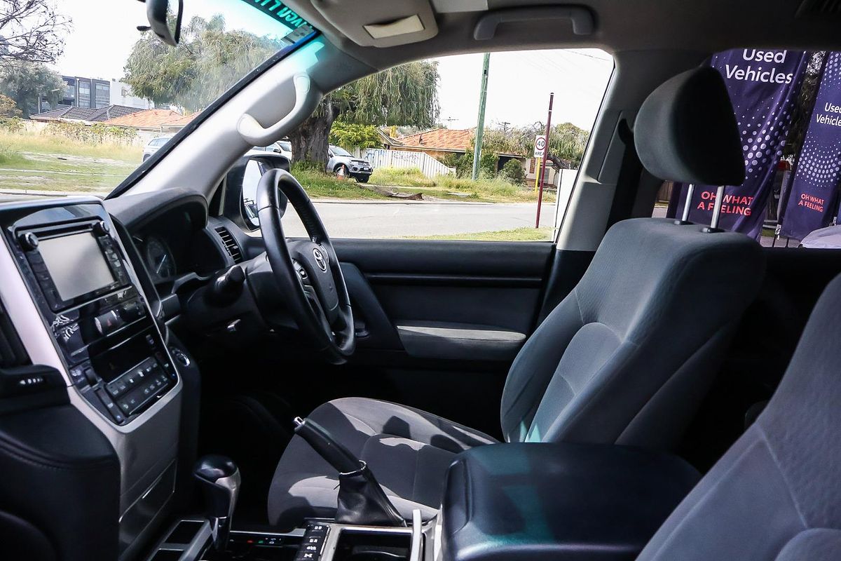 2017 Toyota Landcruiser GXL VDJ200R