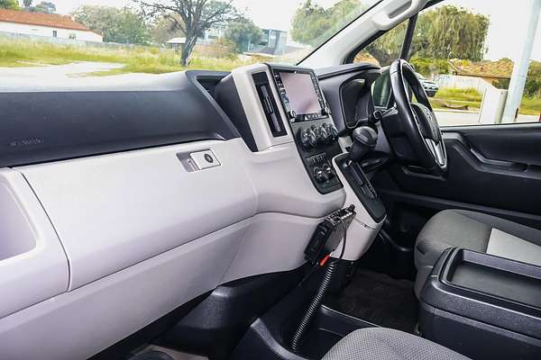 2022 Toyota Hiace Commuter GDH322R ELWB High Roof