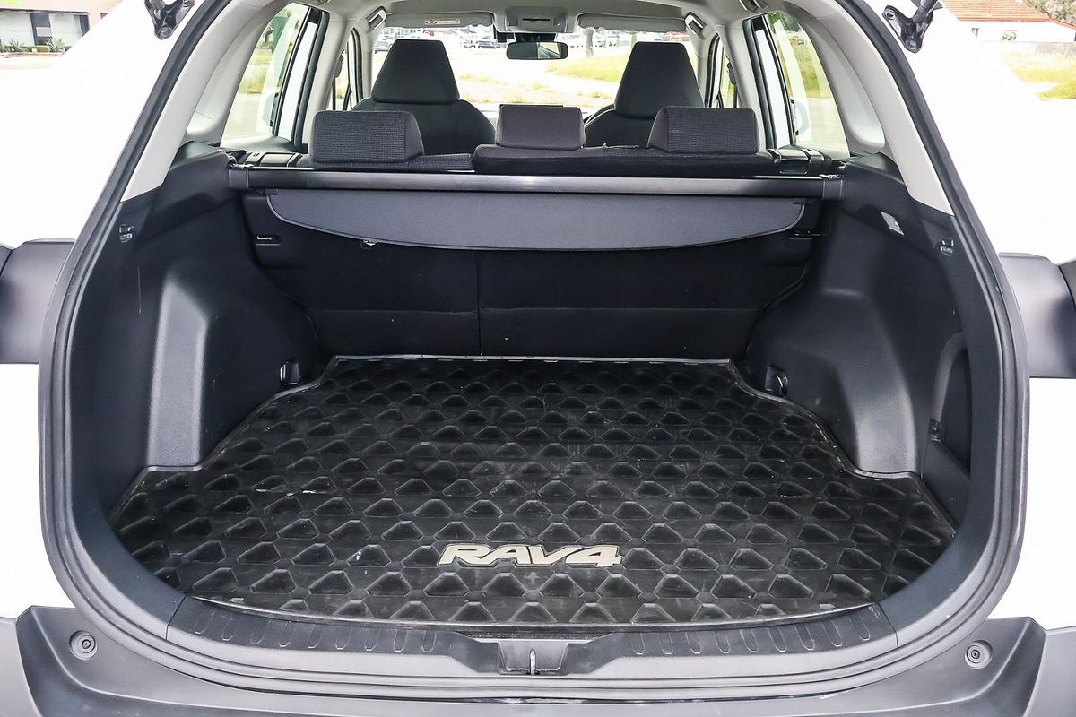 2020 Toyota RAV4 GX AXAH52R