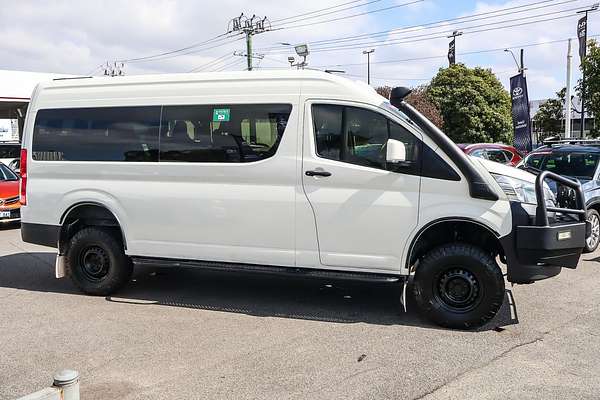 2021 Toyota Hiace Commuter GDH322R ELWB High Roof