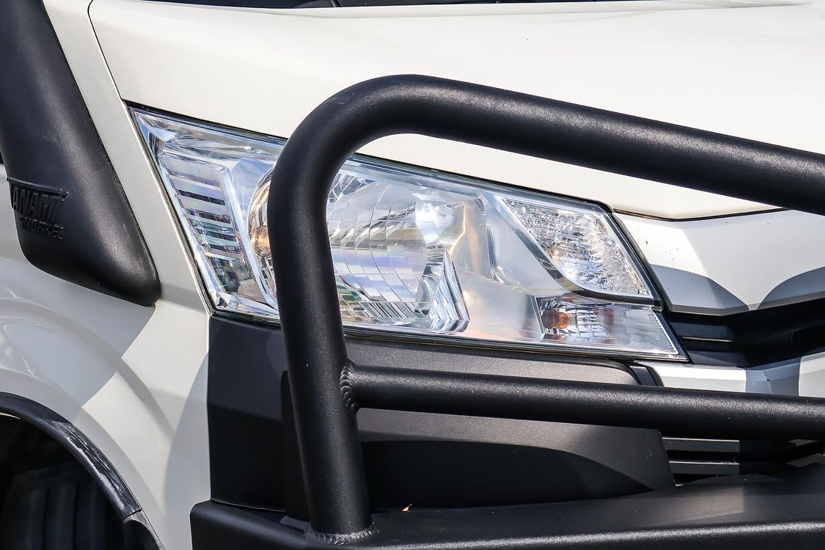 2021 Toyota Hiace Commuter GDH322R ELWB High Roof