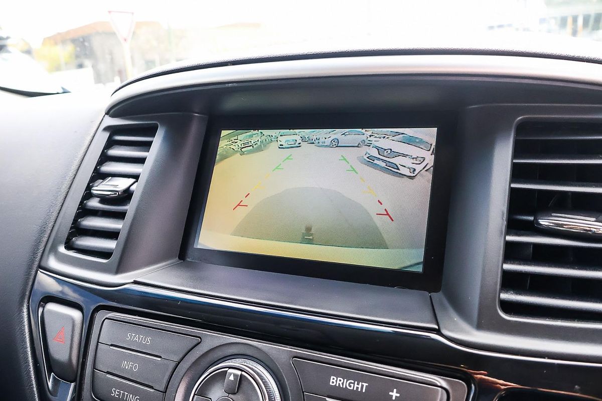 2016 Nissan Pathfinder ST R52