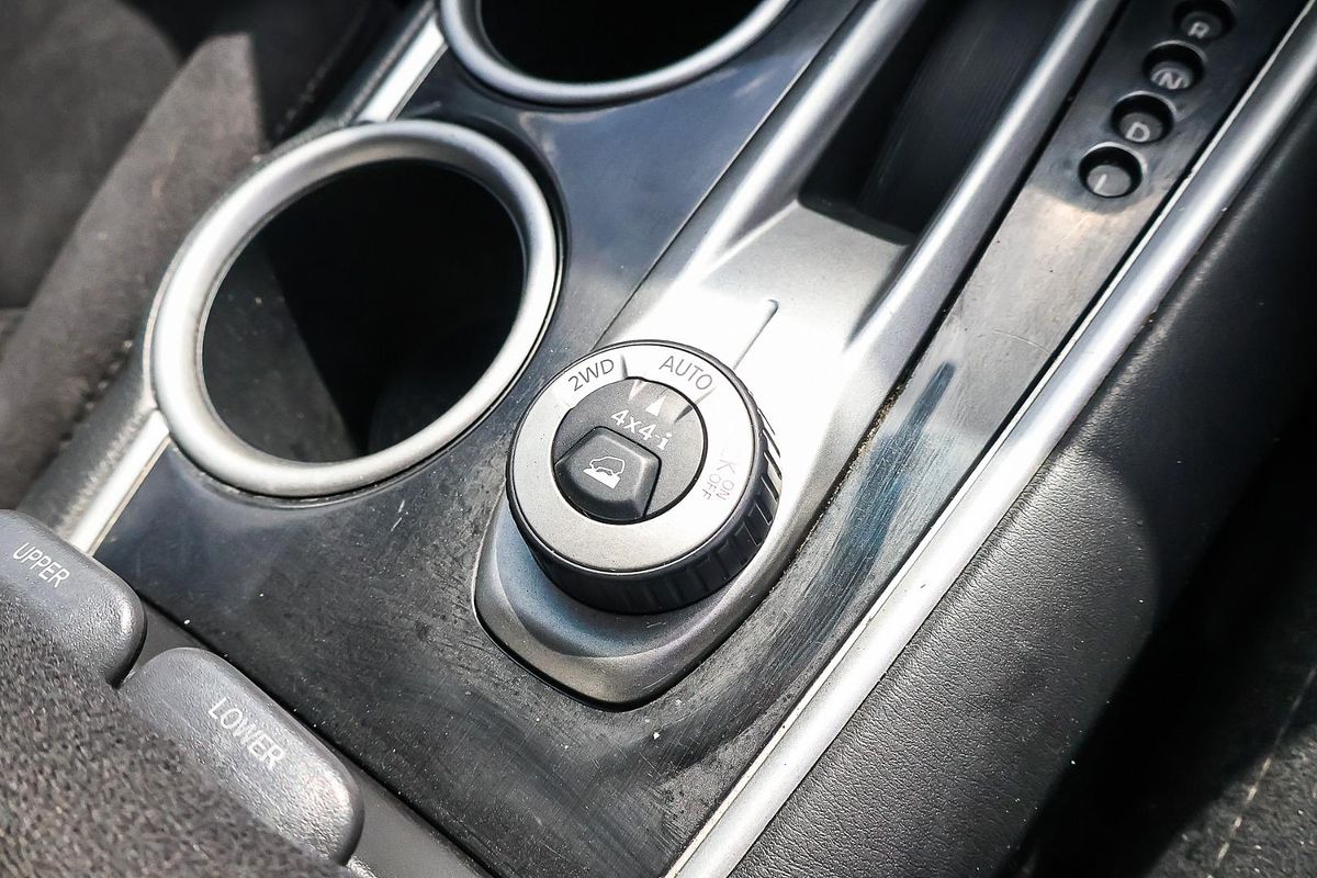 2016 Nissan Pathfinder ST R52