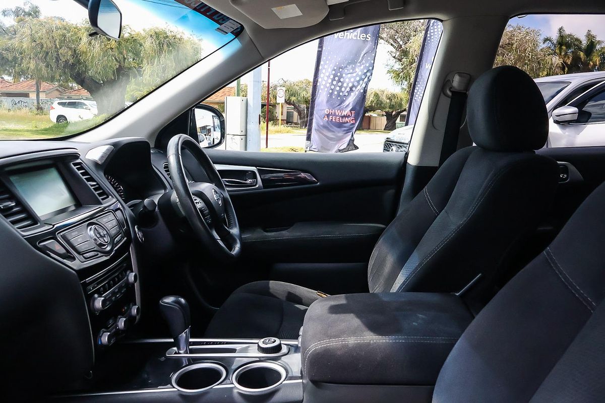 2016 Nissan Pathfinder ST R52