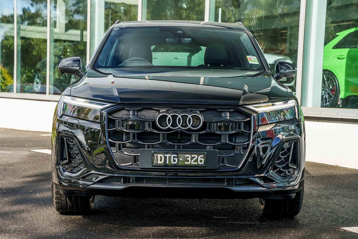 2025 Audi Q7 50 TDI S line 4M