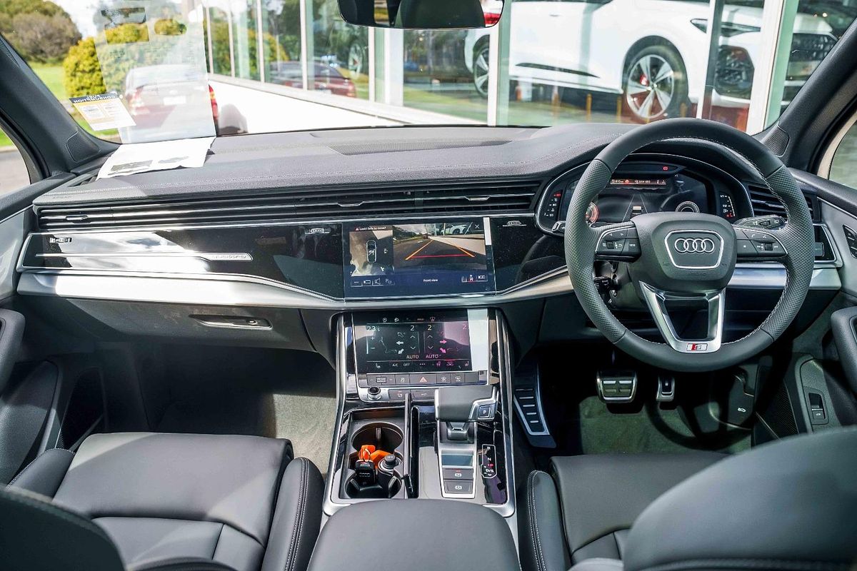 2025 Audi Q7 50 TDI S line 4M