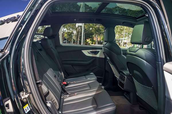 2025 Audi Q7 50 TDI S line 4M