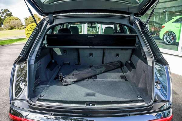 2025 Audi Q7 50 TDI S line 4M