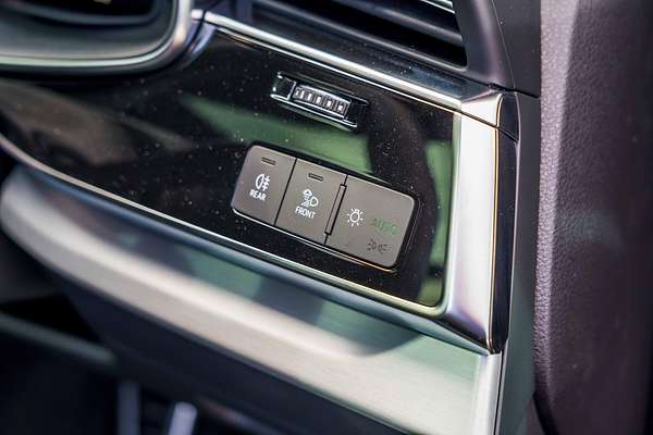 2025 Audi Q7 50 TDI S line 4M