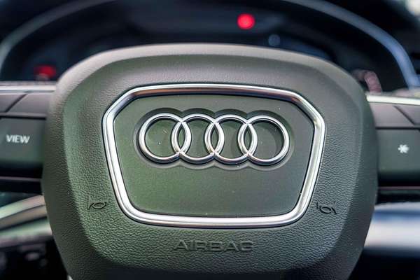 2025 Audi Q7 50 TDI S line 4M